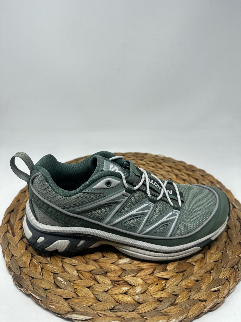 Salomon XT-6 Expanse Hiking Sneaker Lily Pad Laurel Wreath Pewter Size 6.5 Women